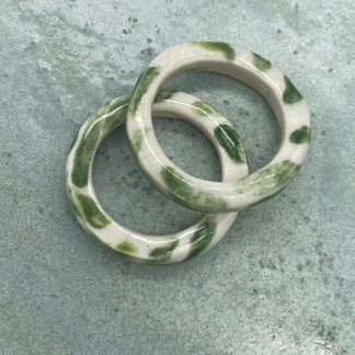 Anillo hojitas verdes - Talla: 11 y 12